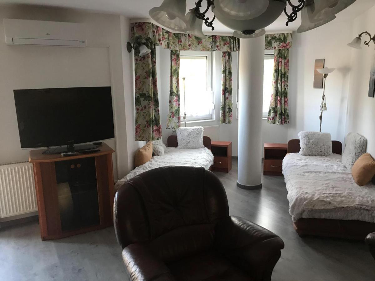 City Center Apartments Hévíz Kültér fotó